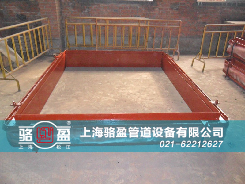 非金屬<a href=http://www.soudianhua.cn target=_blank class=infotextkey>補償器</a>生產(chǎn)車間