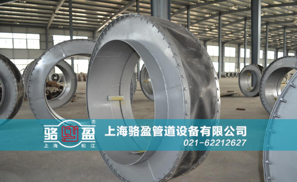 <a href=http://www.soudianhua.cn target=_blank class=infotextkey>非金屬補(bǔ)償器</a>生產(chǎn)車間